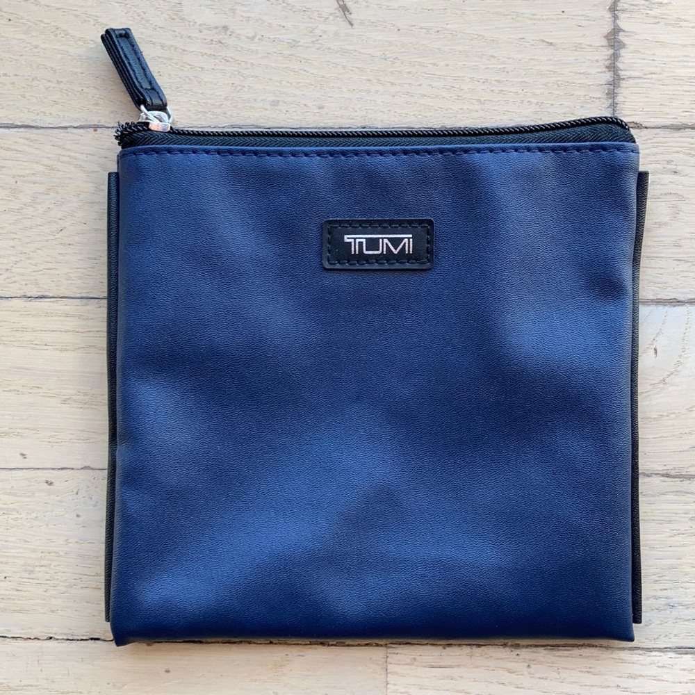 TUMI®️ Pouch